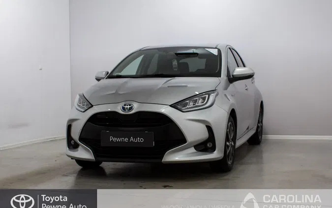 samochody osobowe Toyota Yaris cena 84400 przebieg: 39862, rok produkcji 2020 z Mieszkowice